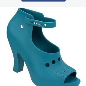 Melissa Glove Love X Karl Lagerfeld